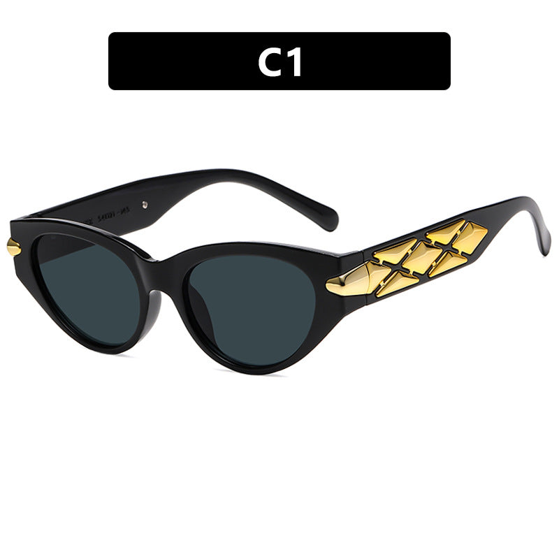 Little Muse" Luxe Winged reto Sunglasses