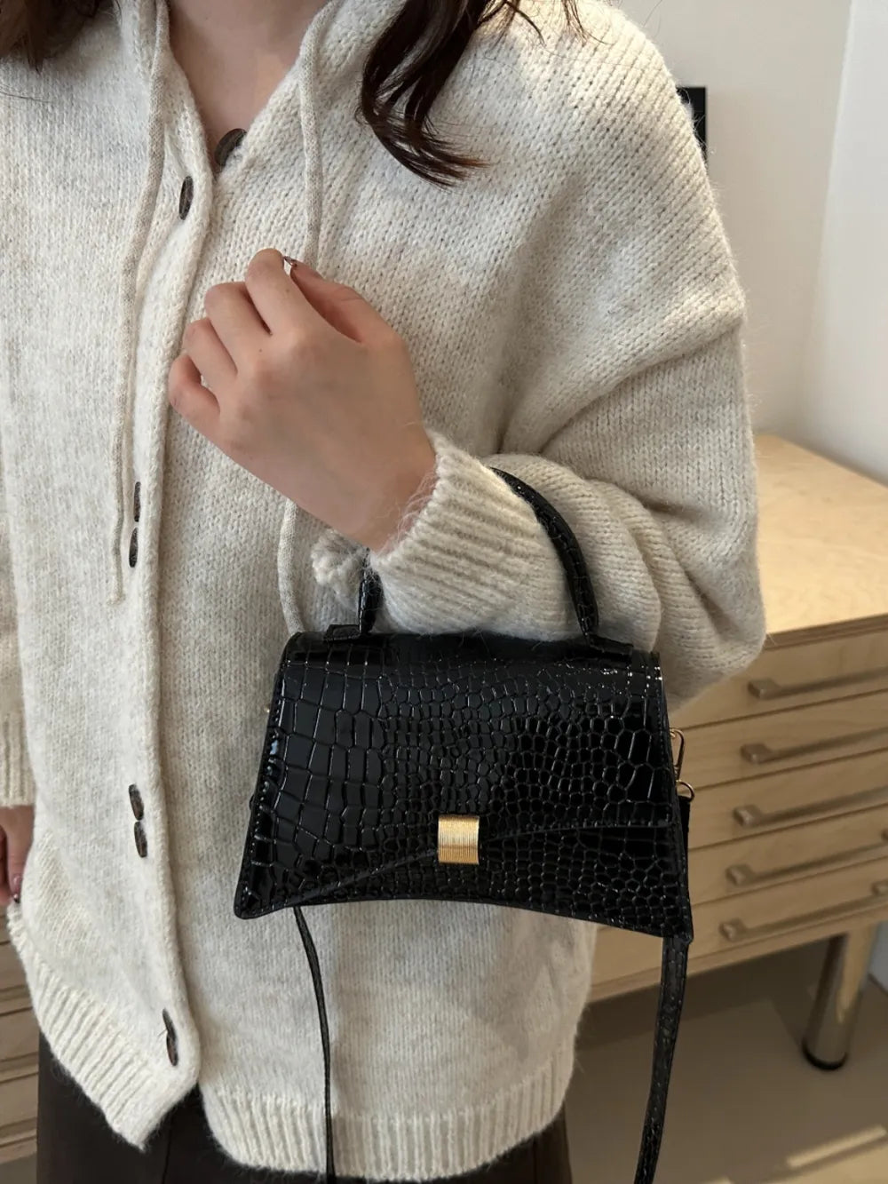 Ani Solid Color PU Leather Handbag