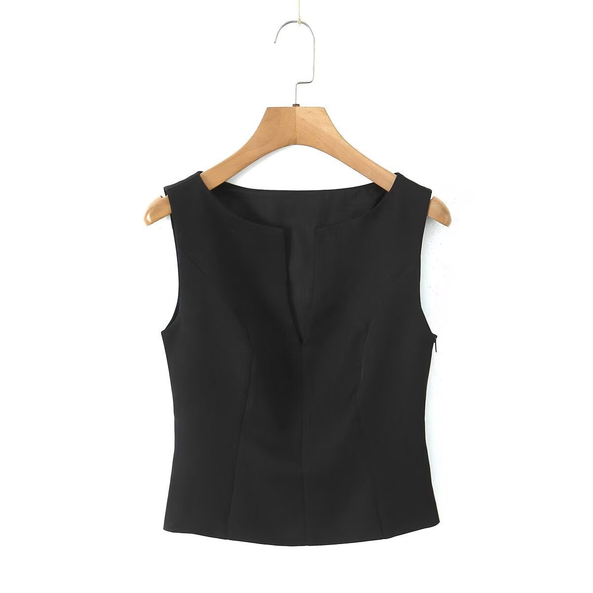 Hot girl V-neck sleeveless slim fit vest top