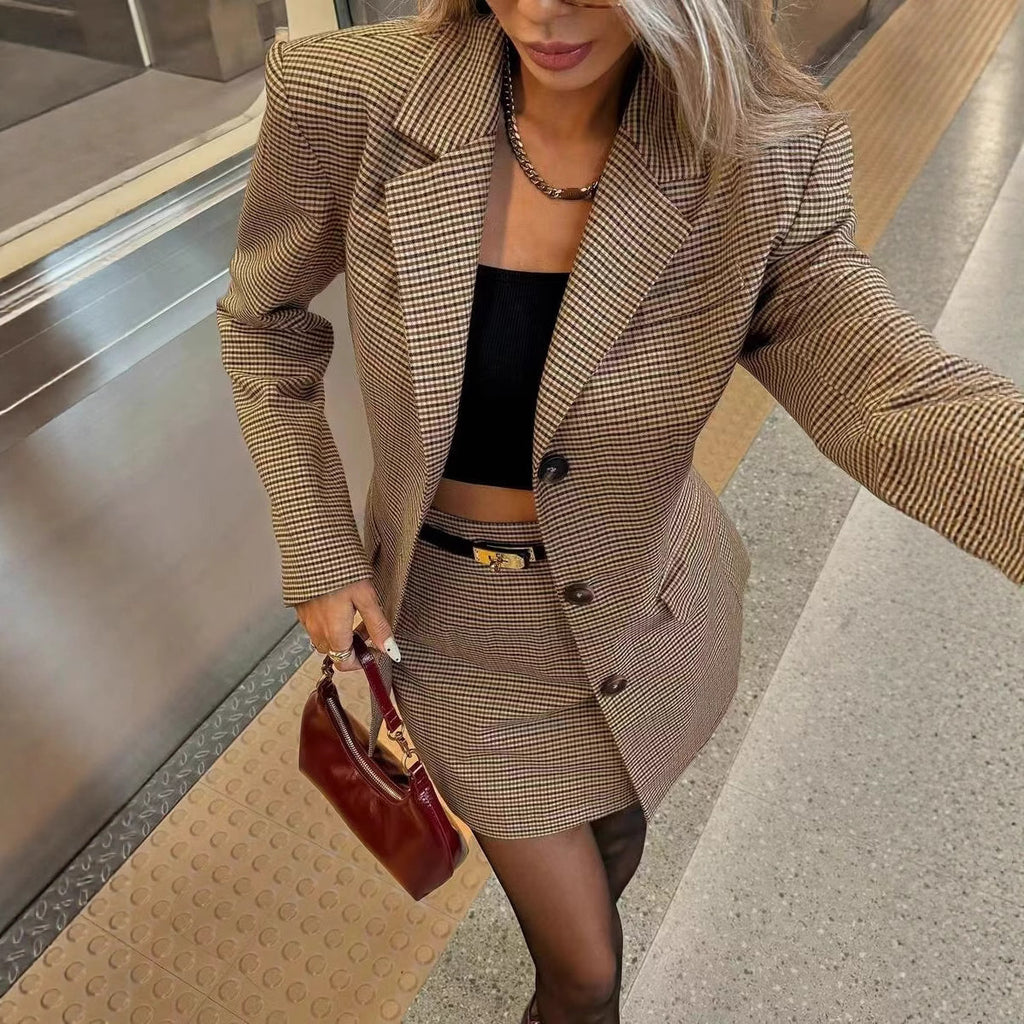 Two piece set of Thousand Bird Grid textured suit with hip skirt