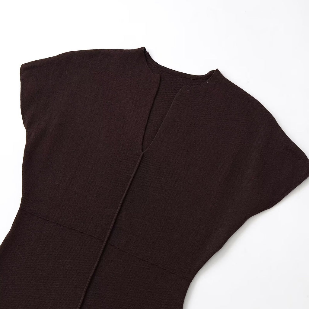 The Quiet Confidence knitted Midi
