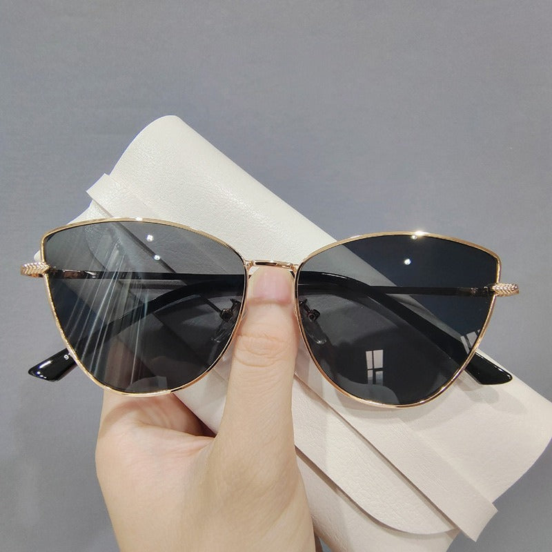 The Hampton Luxe Specs Sunglasses
