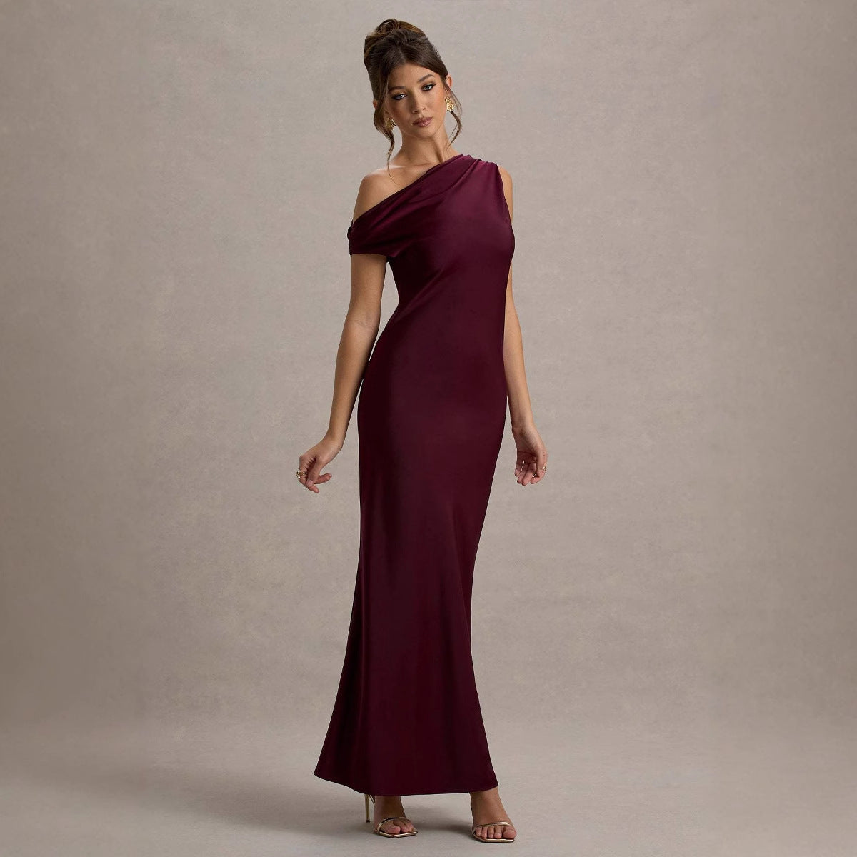 Lana Elegant Sleeveless Off-Shoulder Fitted Long Dress