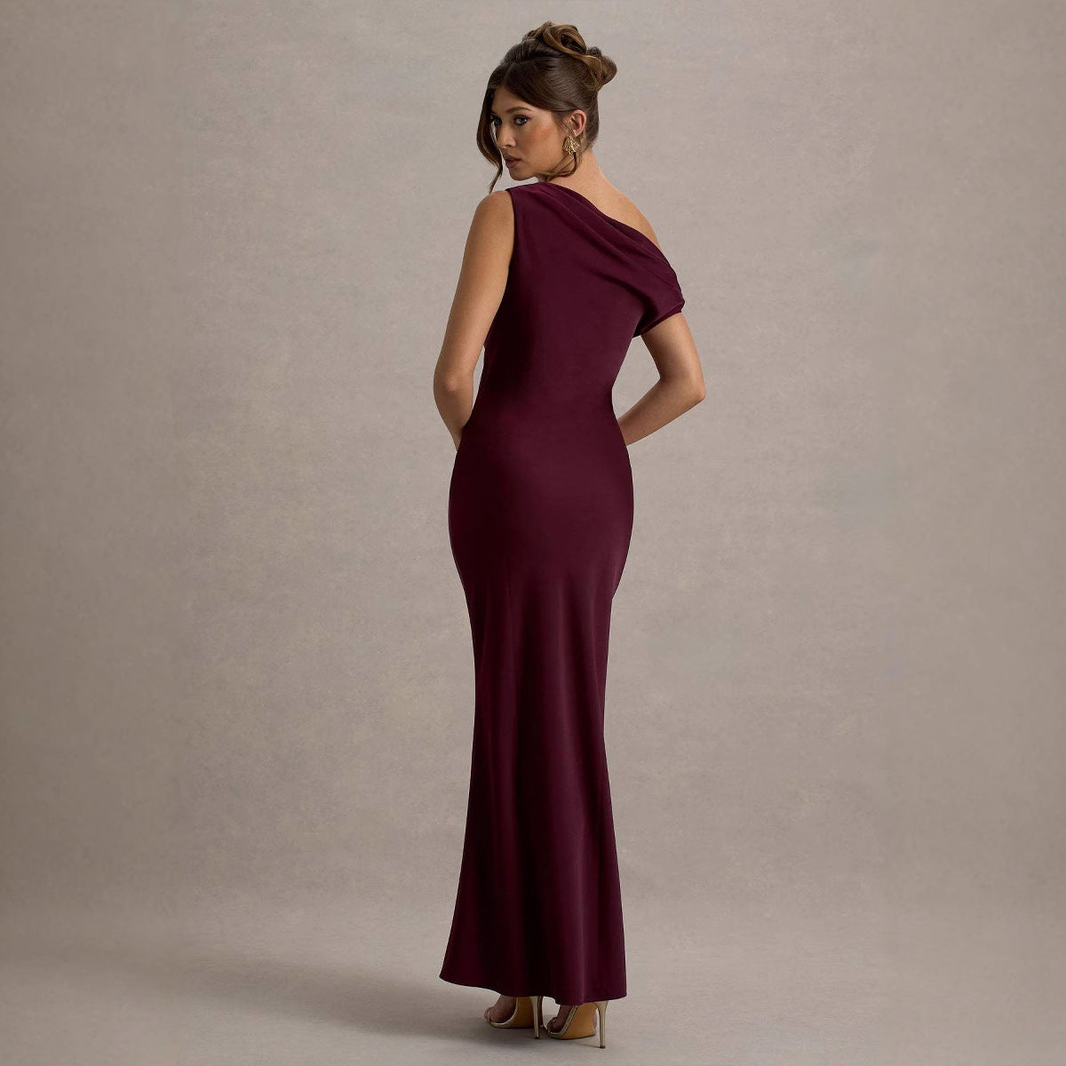 Lana Elegant Sleeveless Off-Shoulder Fitted Long Dress