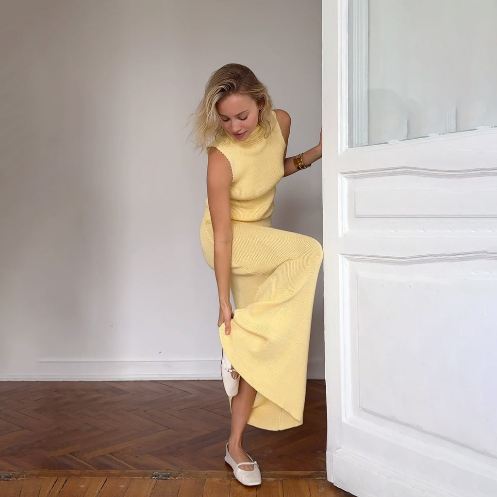 Sleeveless High Neck Knit Vest with Bodycon Long Skirt