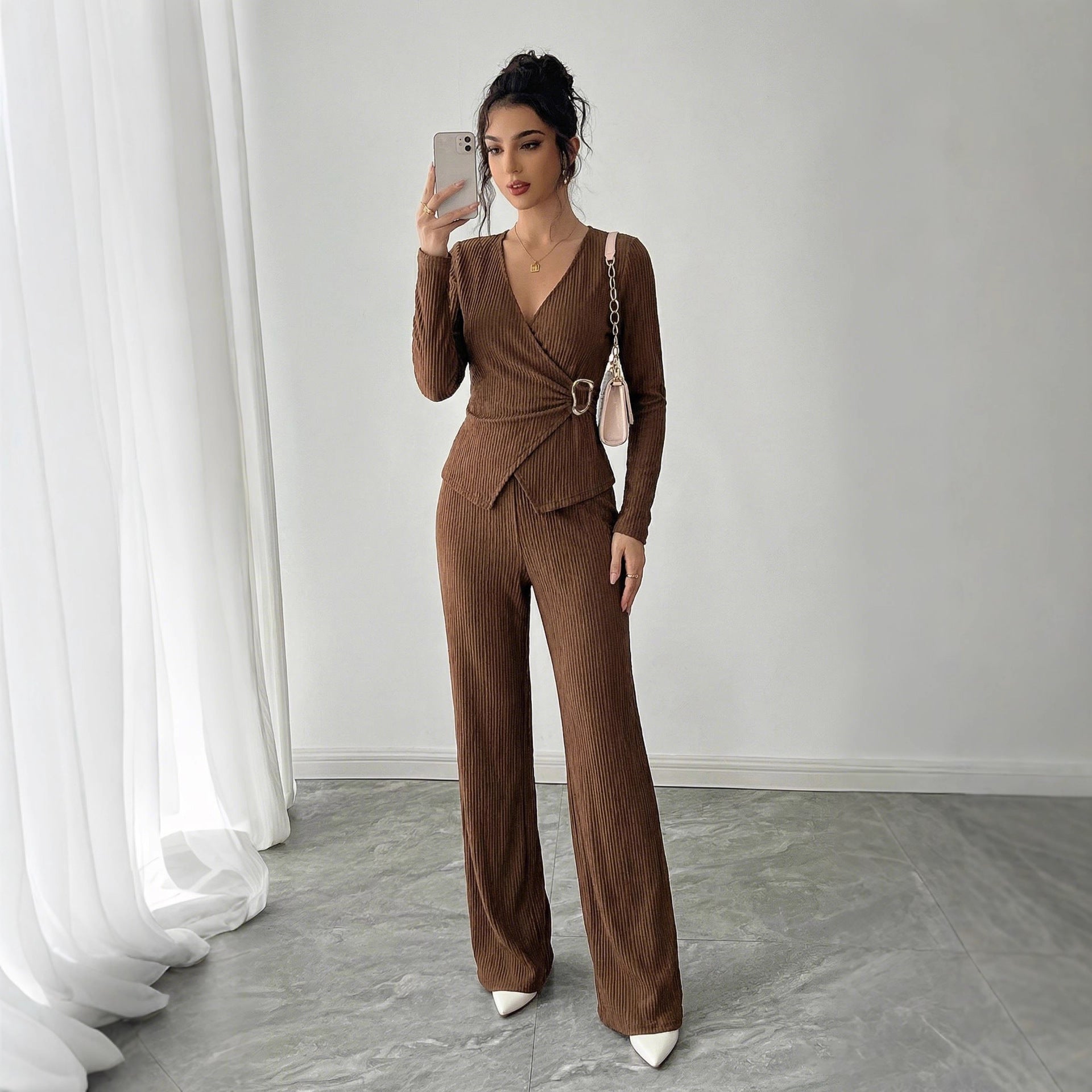 Solid color V-neck cross long sleeved metal decoration T-shirt long pants set