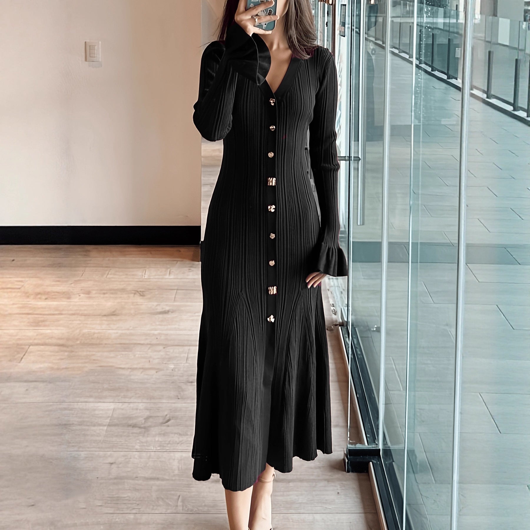 French elegant crewneck dress, slim fit, knitted women's dress