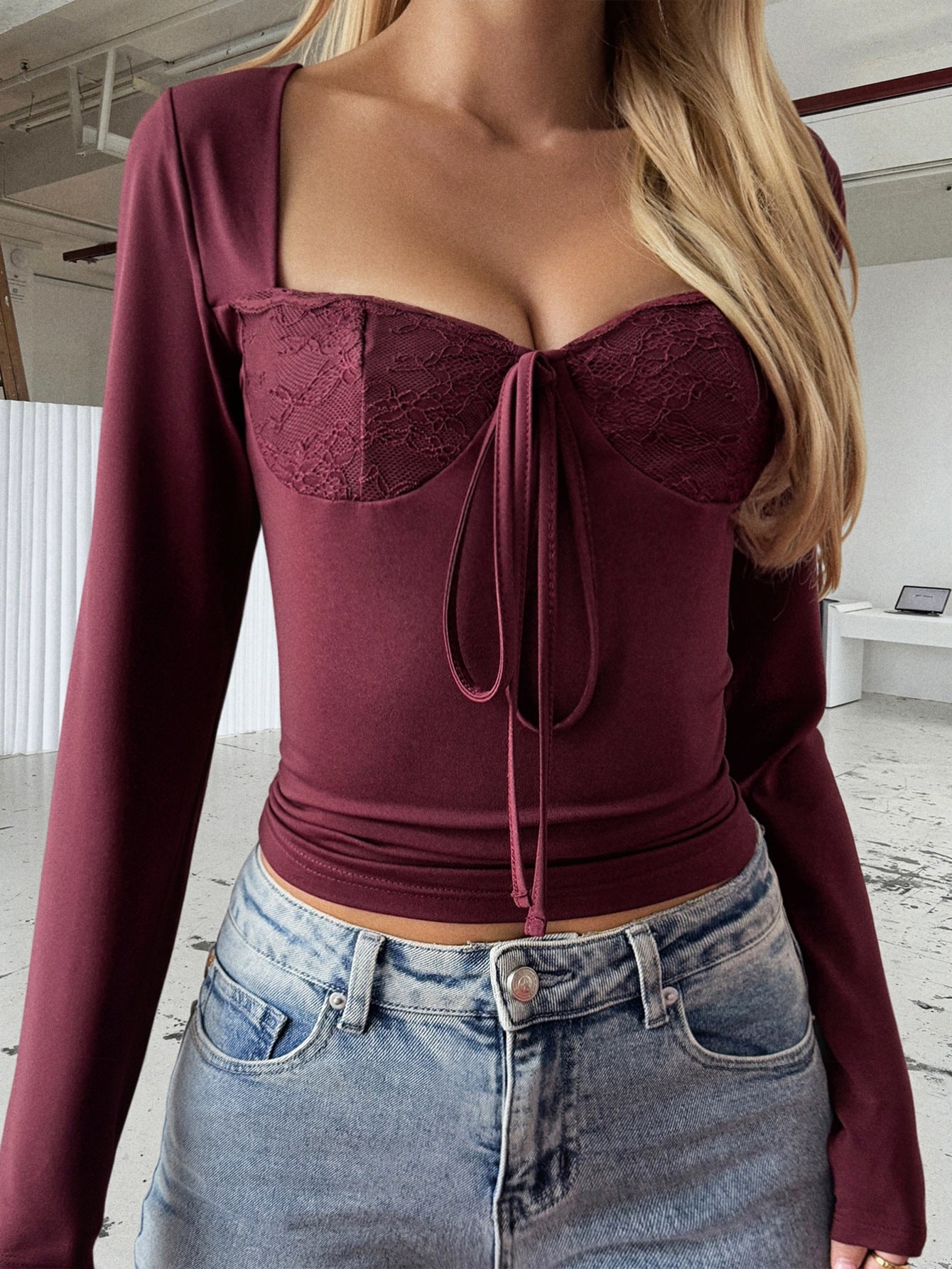 Lace long sleeved vest T-shirt for women