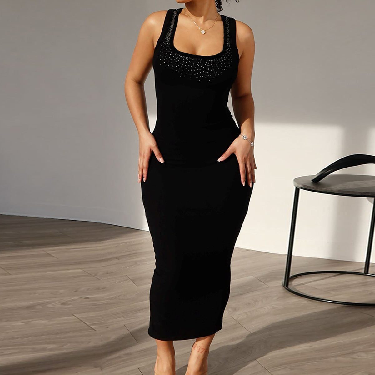 Butt hugging square neck hot pressed diamond sleeveless dress for women