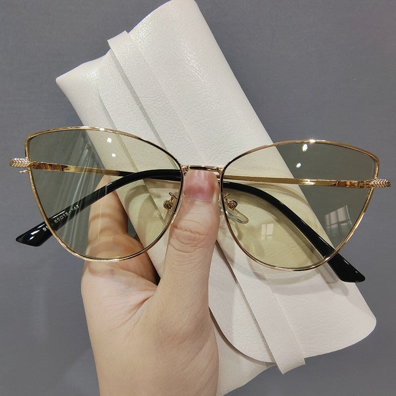 The Hampton Luxe Specs Sunglasses