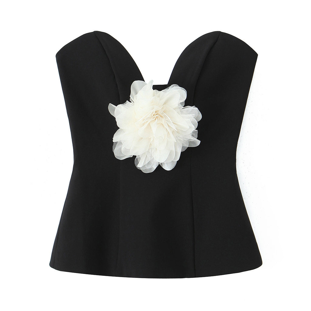 Nadia Spicy girl contrasting flower strapless top