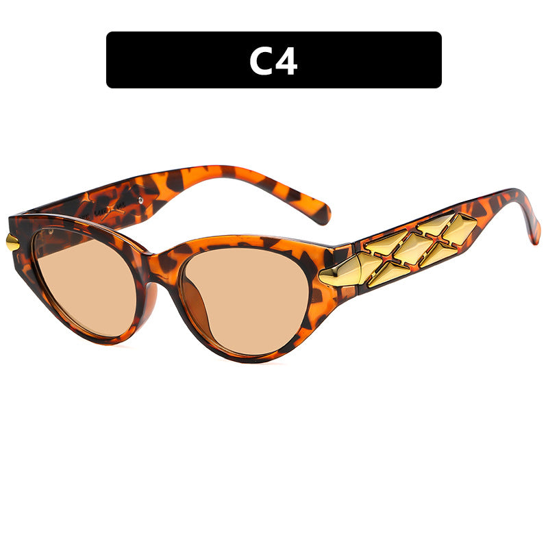 Little Muse" Luxe Winged reto Sunglasses