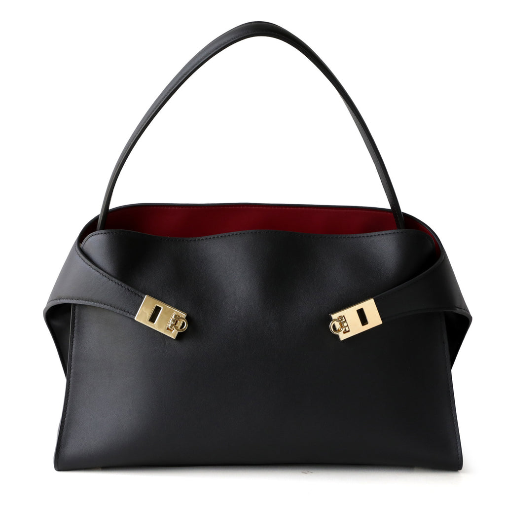 The elegant bag