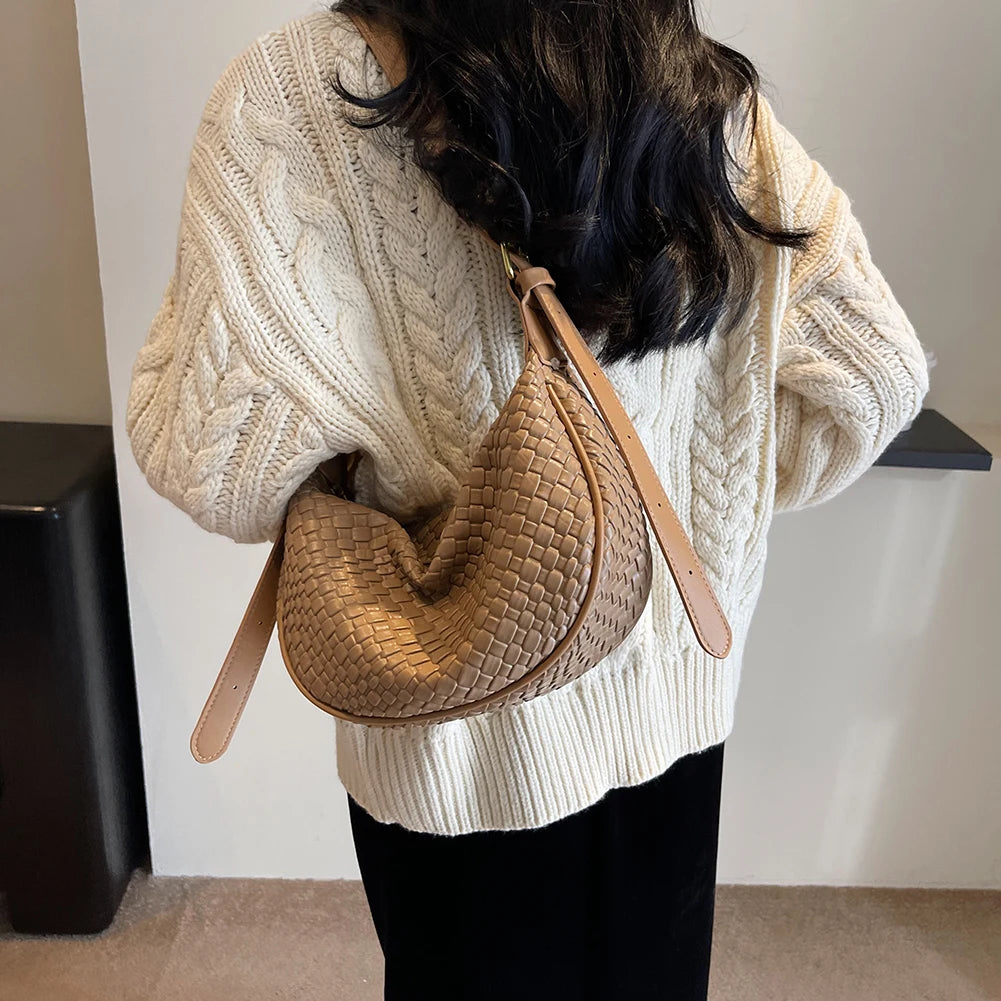 Toya single shoulder crossbody dumplings bag