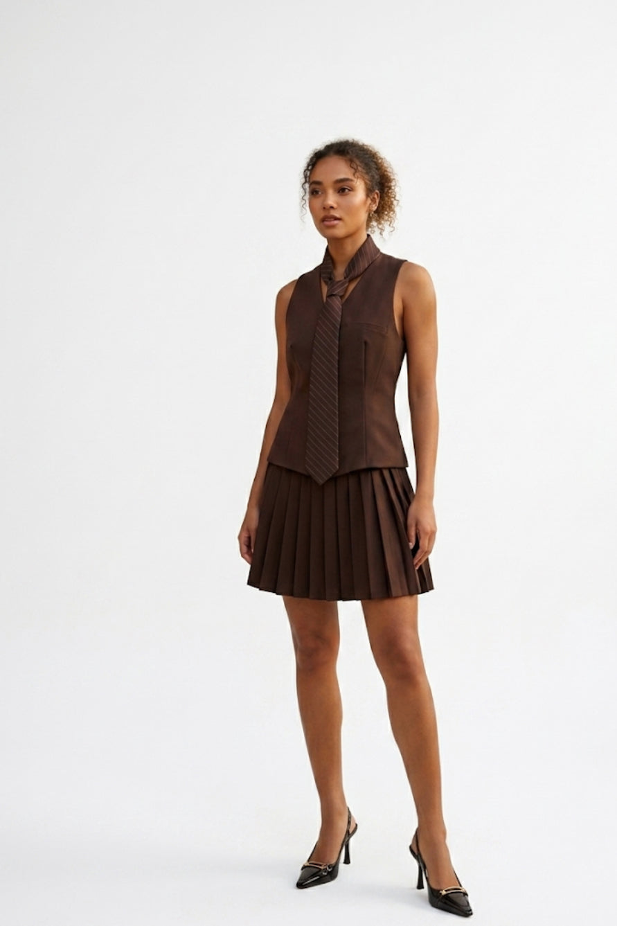 College style wide pleated tie short dress