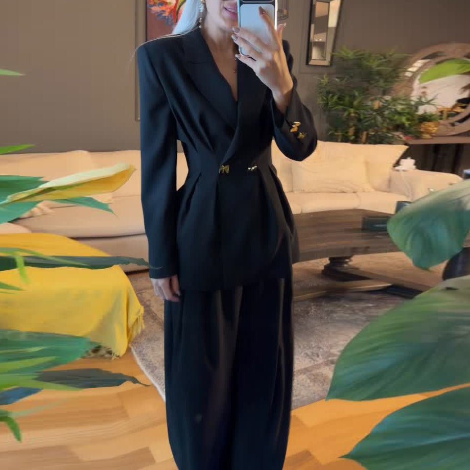 Metal buckle waist cinching suit+solid color straight leg pants